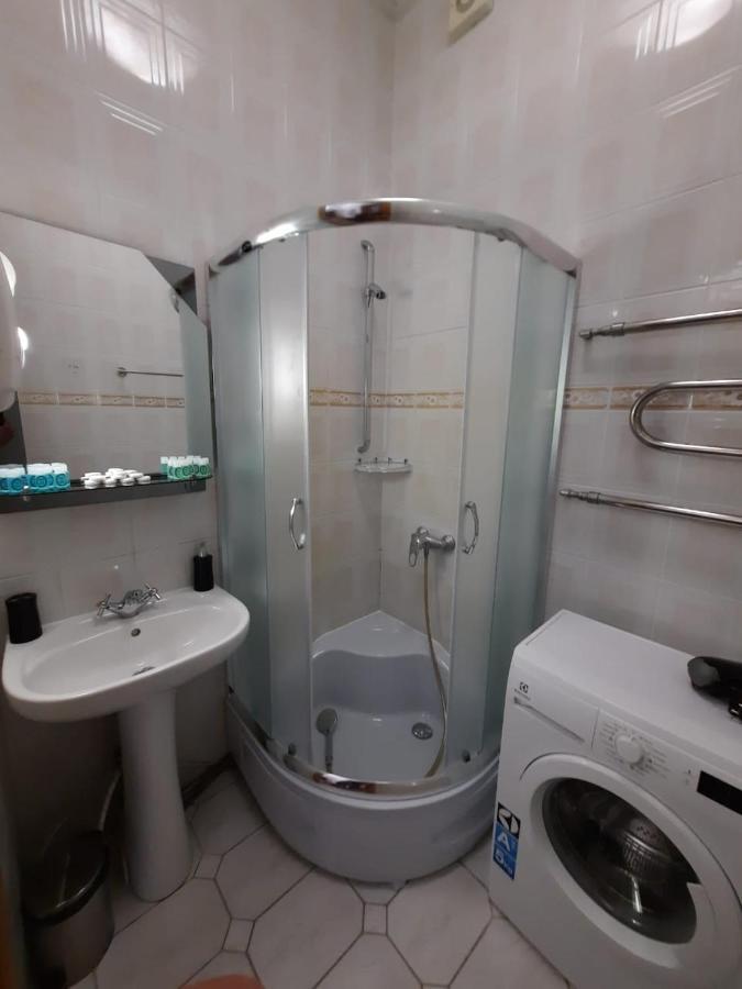 Apartment Arena City Kiev Buitenkant foto