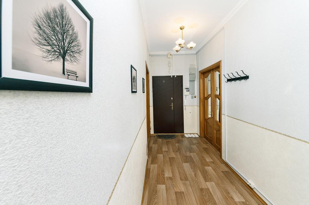 Apartment Arena City Kiev Buitenkant foto