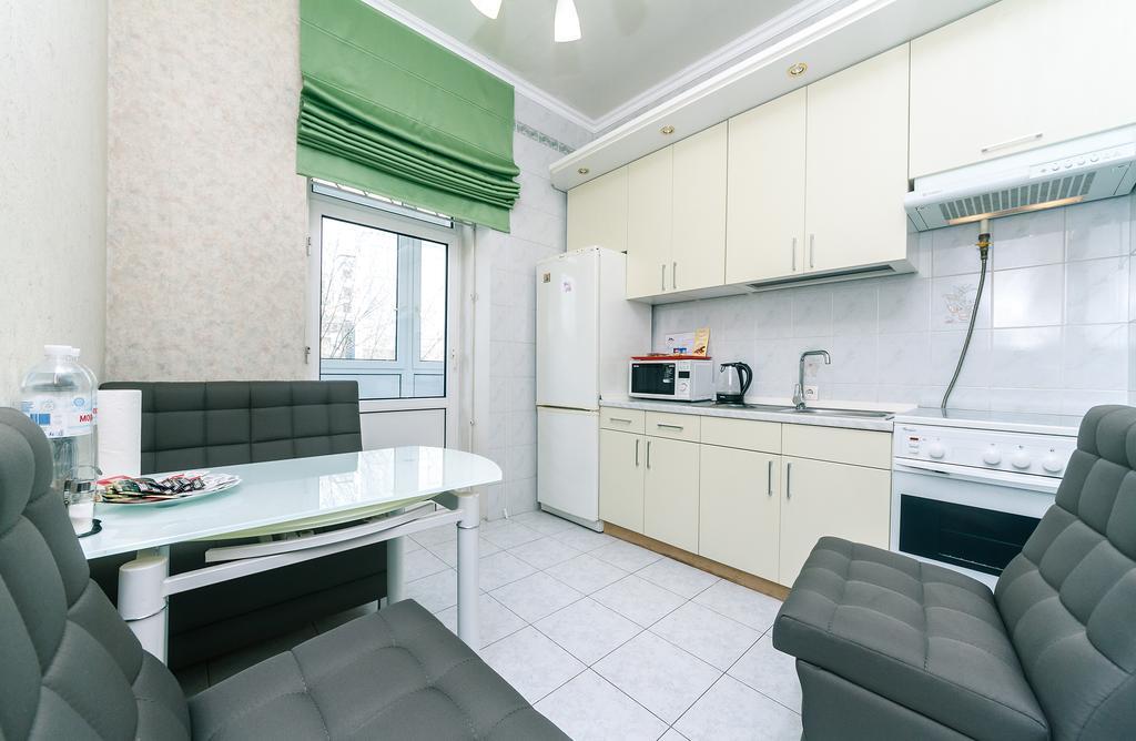 Apartment Arena City Kiev Buitenkant foto