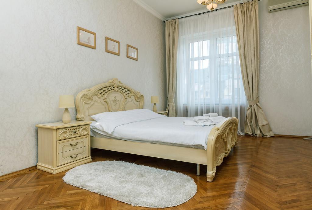 Apartment Arena City Kiev Buitenkant foto