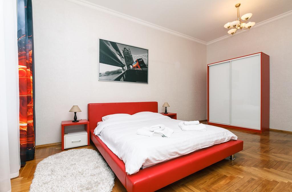 Apartment Arena City Kiev Buitenkant foto